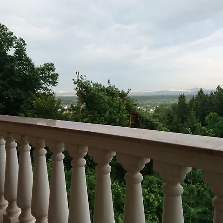 Apartma Dolomiti *